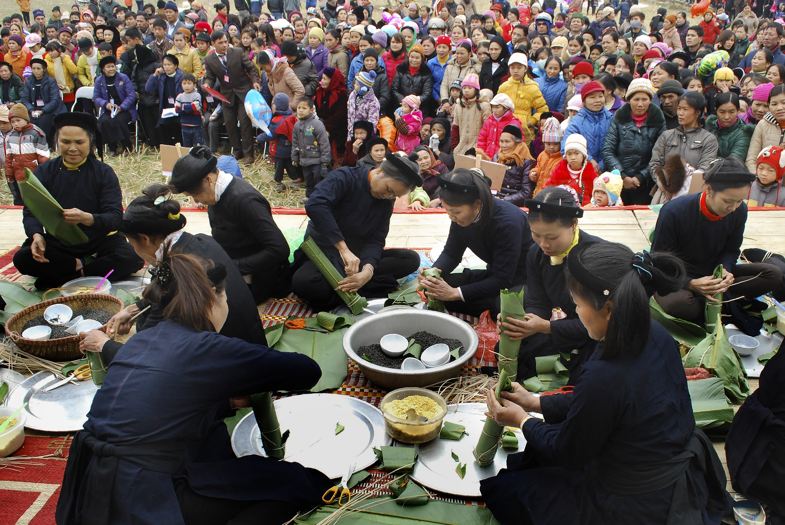 H&agrave;nh tr&igrave;nh kh&aacute;m ph&aacute; c&aacute;c tuyến chủ yếu đi qua trục đường quốc lộ 1A, 1B, 4B v&agrave; 279 thuận tiện.