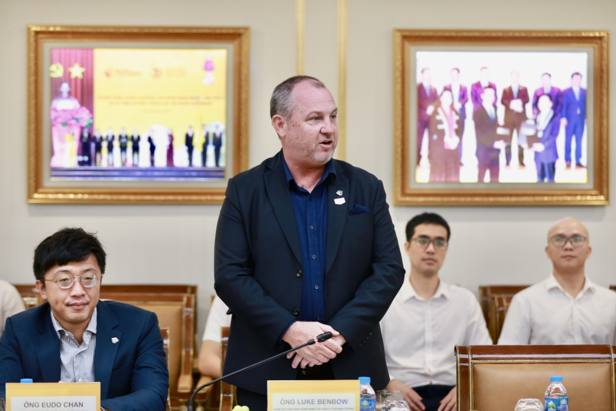 &Ocirc;ng Luke Benbow, Gi&aacute;m đốc Vận h&agrave;nh khu vực Đ&ocirc;ng Nam &Aacute; v&agrave; Th&aacute;i B&igrave;nh Dương của Wyndham Hotels & Resort Asia Pacific ph&aacute;t biểu tại sự kiện.