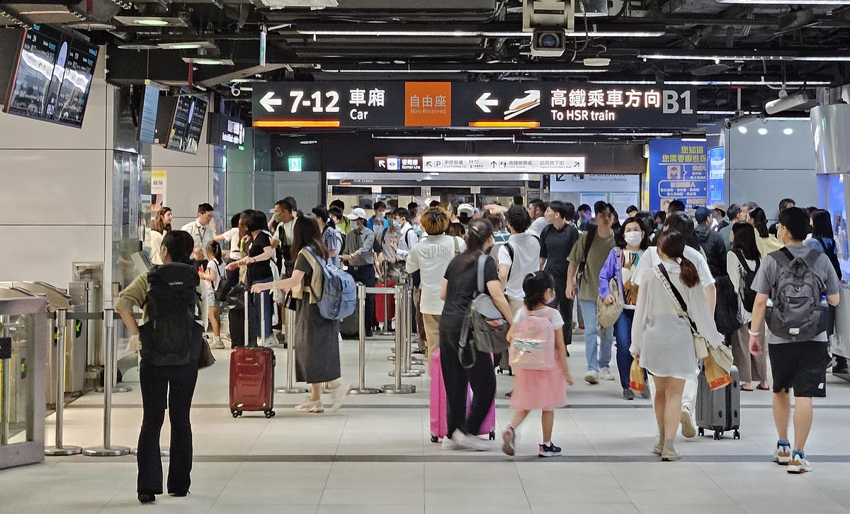 Hiện tại c&aacute;c h&atilde;ng h&agrave;ng kh&ocirc;ng, hệ thống nh&agrave; cung cấp dịch vụ tại Đ&agrave;i Loan vẫn hoạt động b&igrave;nh thường v&agrave; chưa đưa ra khuyến c&aacute;o mới cho du kh&aacute;ch.