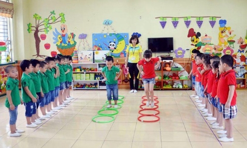 Giáo dục Mầm non : Thiếu cả giáo viên và lớp học trên toàn quốc 