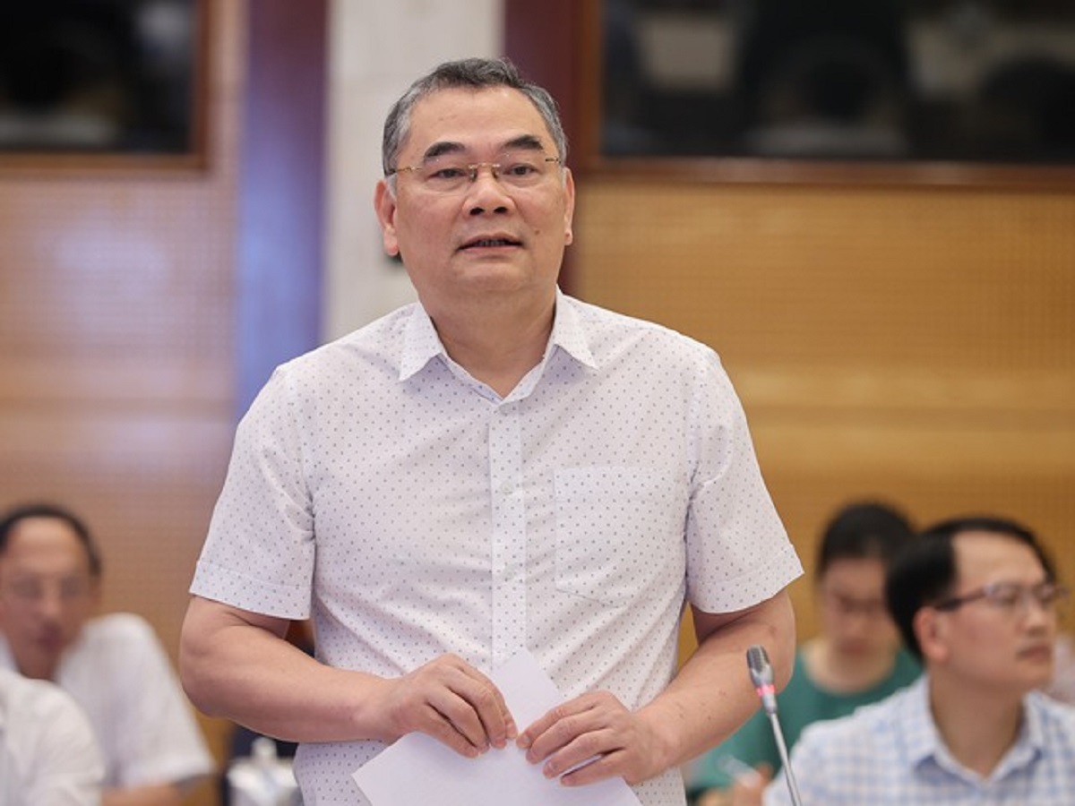 Trung tướng Tô Ân Xô thông tin về tình hình hoạt động của tội phạm trên không gian mạng tại họp báo Chính phủ thường kỳ vào chiều ngày 3/4.