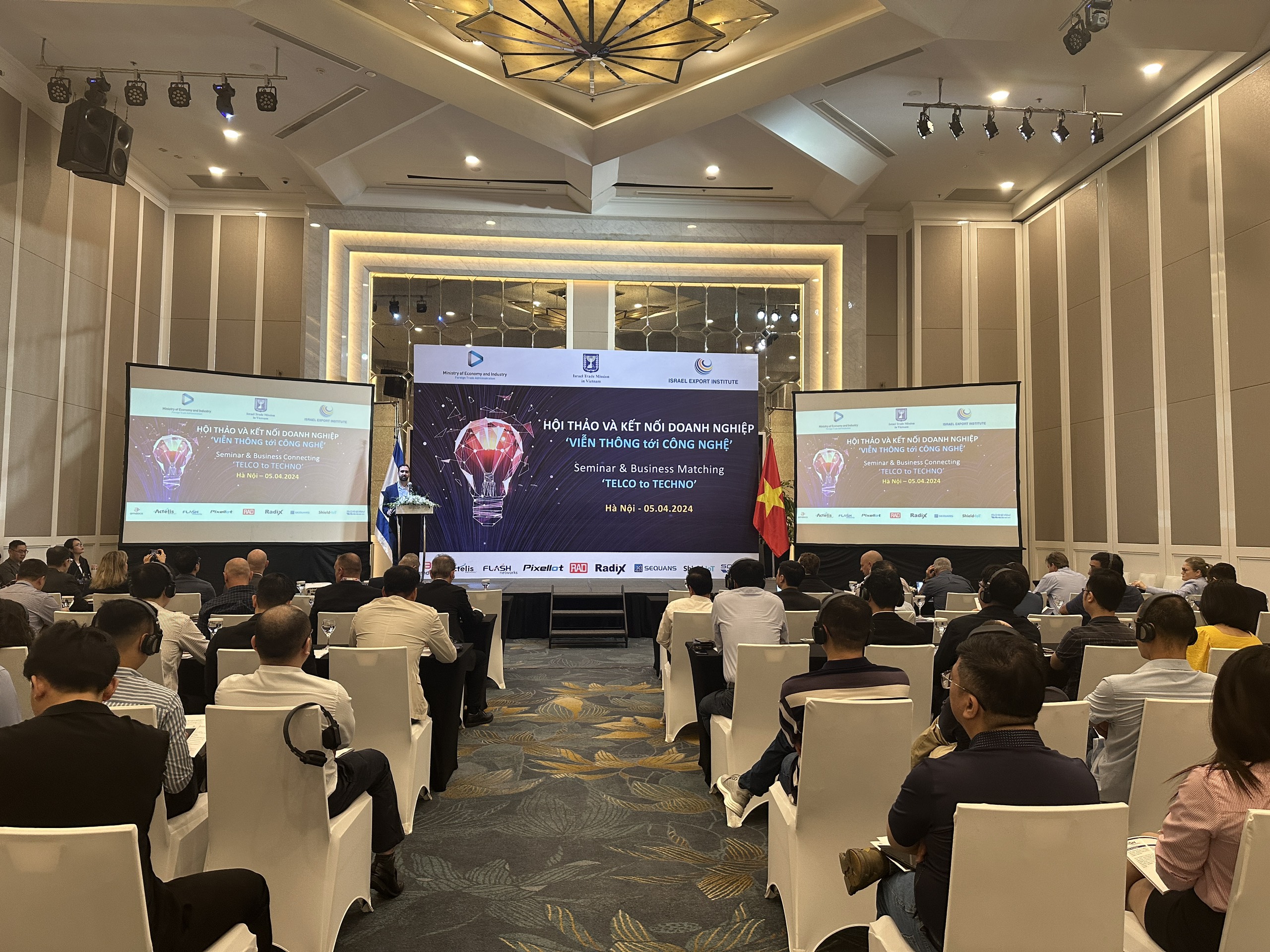 Hội thảo Viễn thông tới Công nghệ: "Telco to Techno" tại Hà Nội.