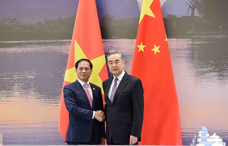 Vietnam and China Chart Course for a 'Stable and Sustainable' Relationship