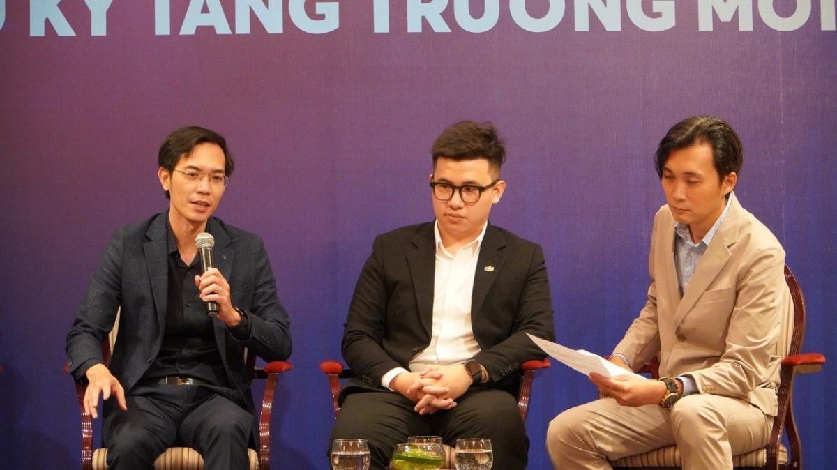 Các chuyên gia thảo luận về thị trường chứng khoán Việt Nam năm 2024