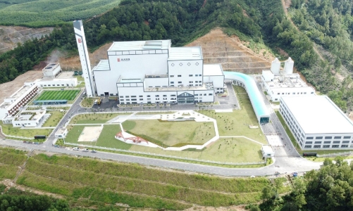 Thừa thiên Huế khánh thành nhà máy “điện xanh” lớn nhất miền Trung 