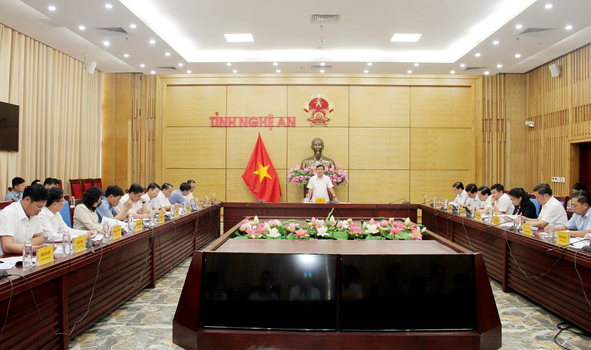 Toàn cảnh buổi làm việc