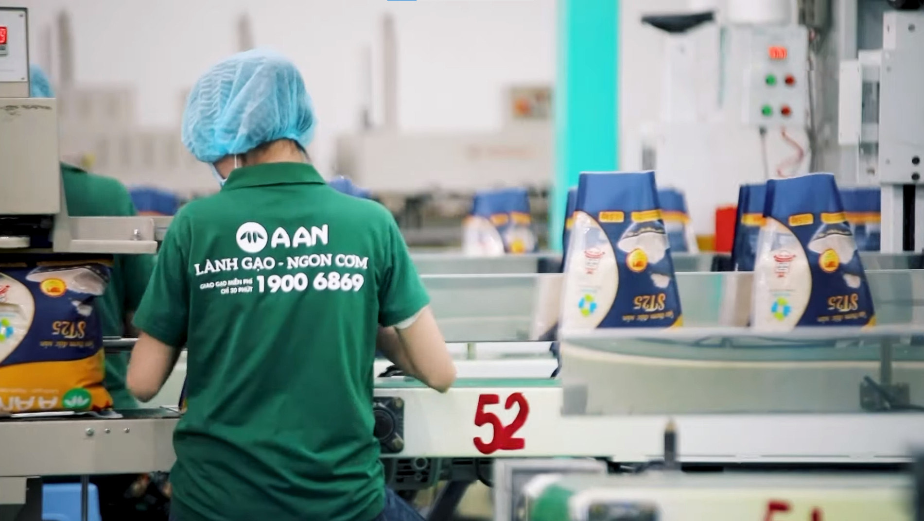 Gạo A An ST25 là thương hiệu gạo Việt Nam đầu tiên xuất khẩu thành công vào Nhật Bản.