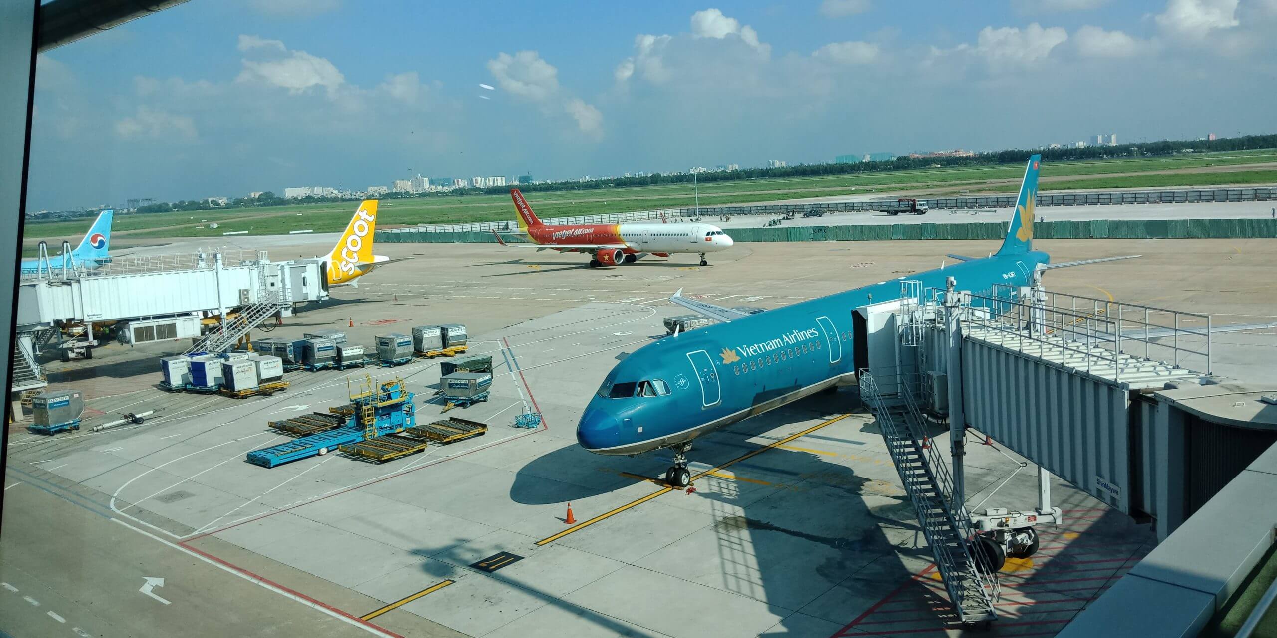 Tại Việt Nam, 42 m&aacute;y bay của 2 h&atilde;ng Vietjet Air v&agrave; Vietnam Airlines nằm trong diện triệu hồi để bảo dưỡng hoặc thay thế.