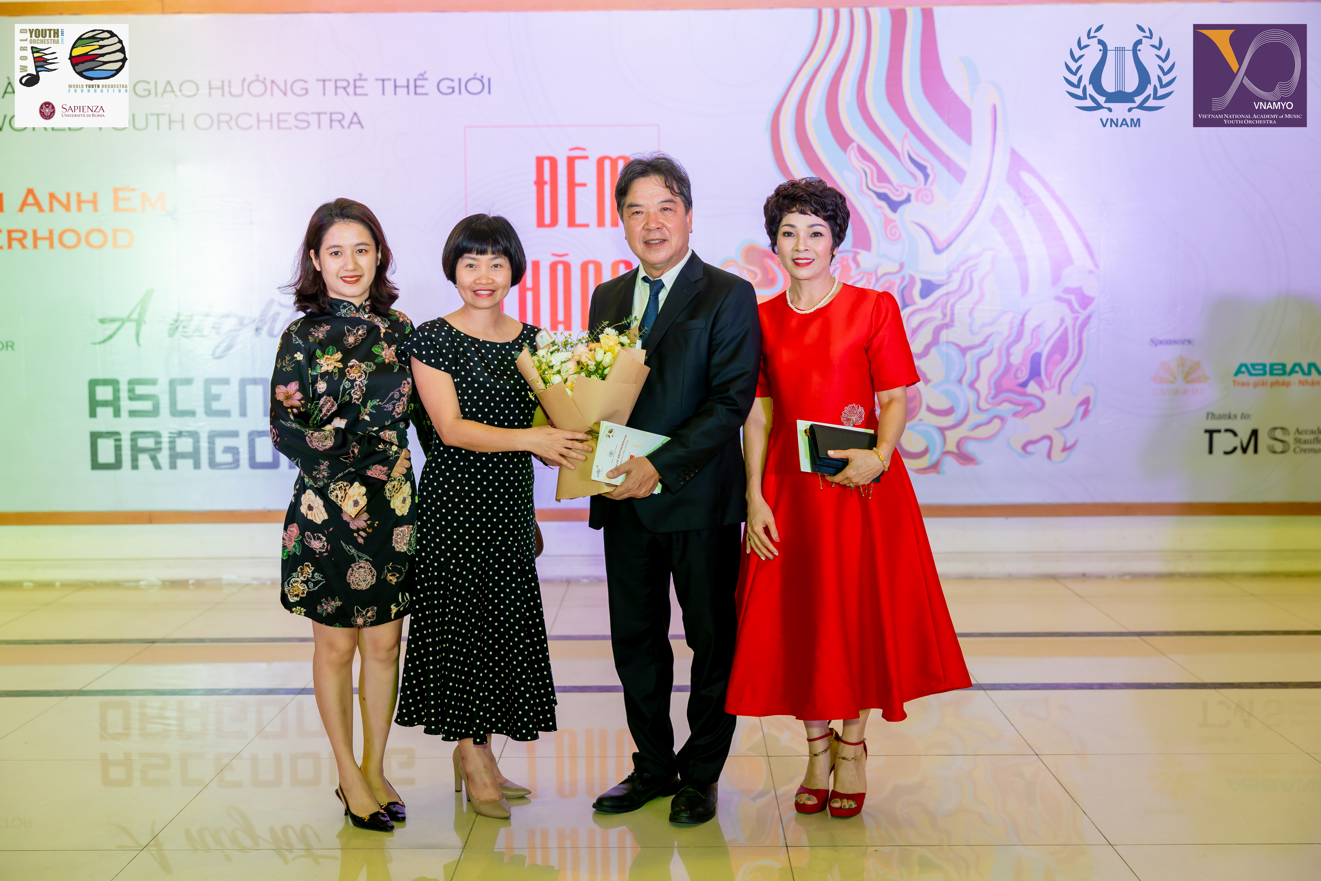 ABBANK đồng hành cùng Học viện âm nhạc Việt Nam tổ chức các dự án nhạc giao hưởng thính phòng với mong muốn góp phần đưa dòng nhạc hàn lâm cũng như tên tuổi và tài năng của những nghệ sĩ trẻ Việt Nam đến gần hơn với công chúng.