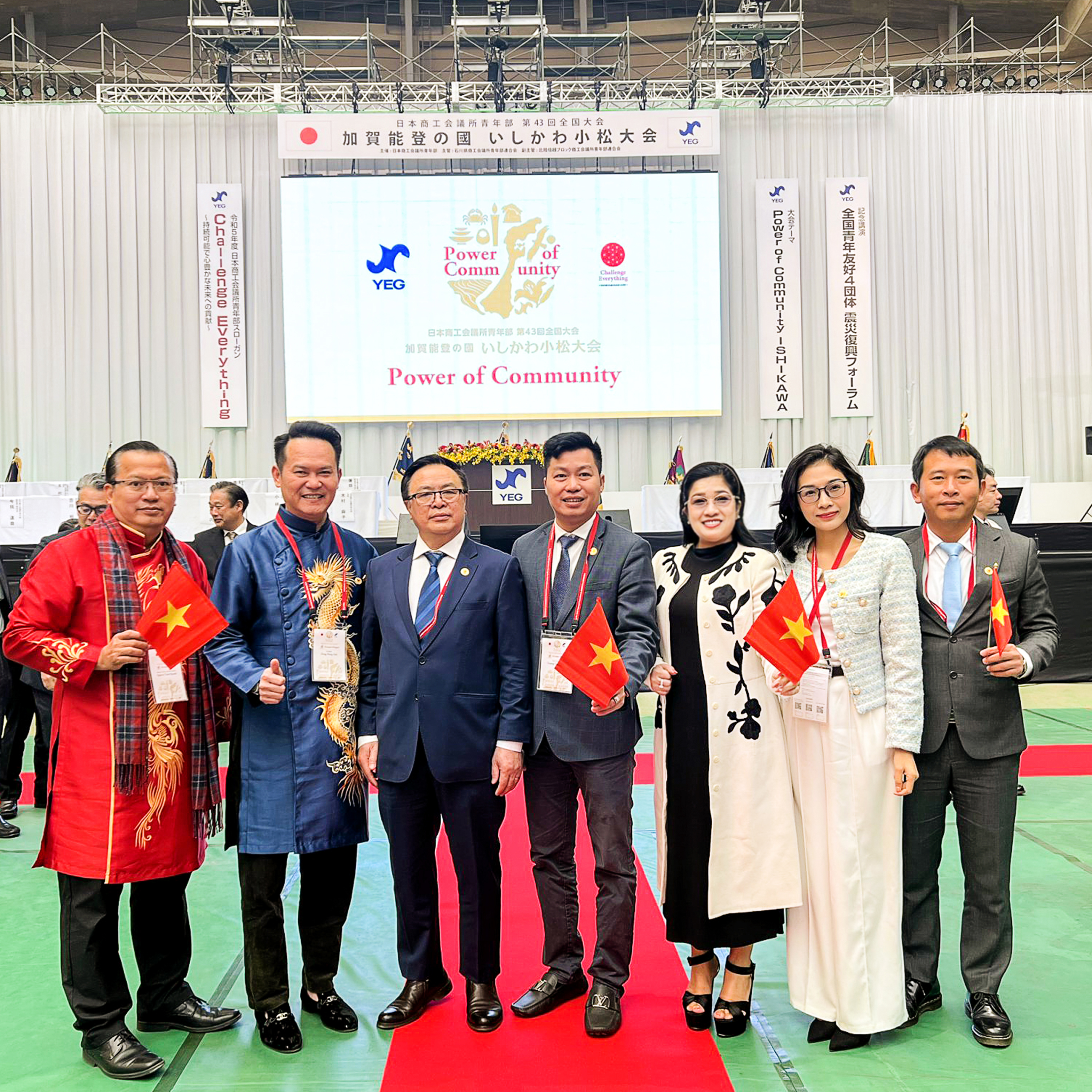 CEO Lưu Thị Thanh Mẫu (thứ 3 từ phải qua) cùng đoàn đại biểu Hội Doanh nhân trẻ Việt Nam trong chuyến công tác tại Nhật Bản giữa tháng 3/2024.