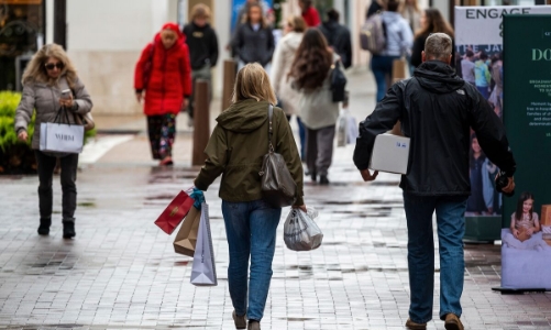 Chứng khoán Mỹ và vàng cùng bán tháo, USD tăng vọt sau báo cáo CPI nóng hơn kỳ vọng