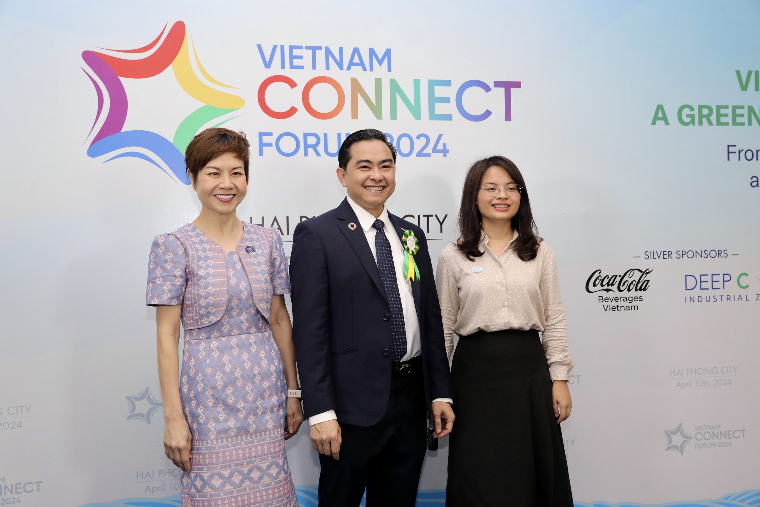 Lãnh đạo các doanh nghiệp ttranh thủ 