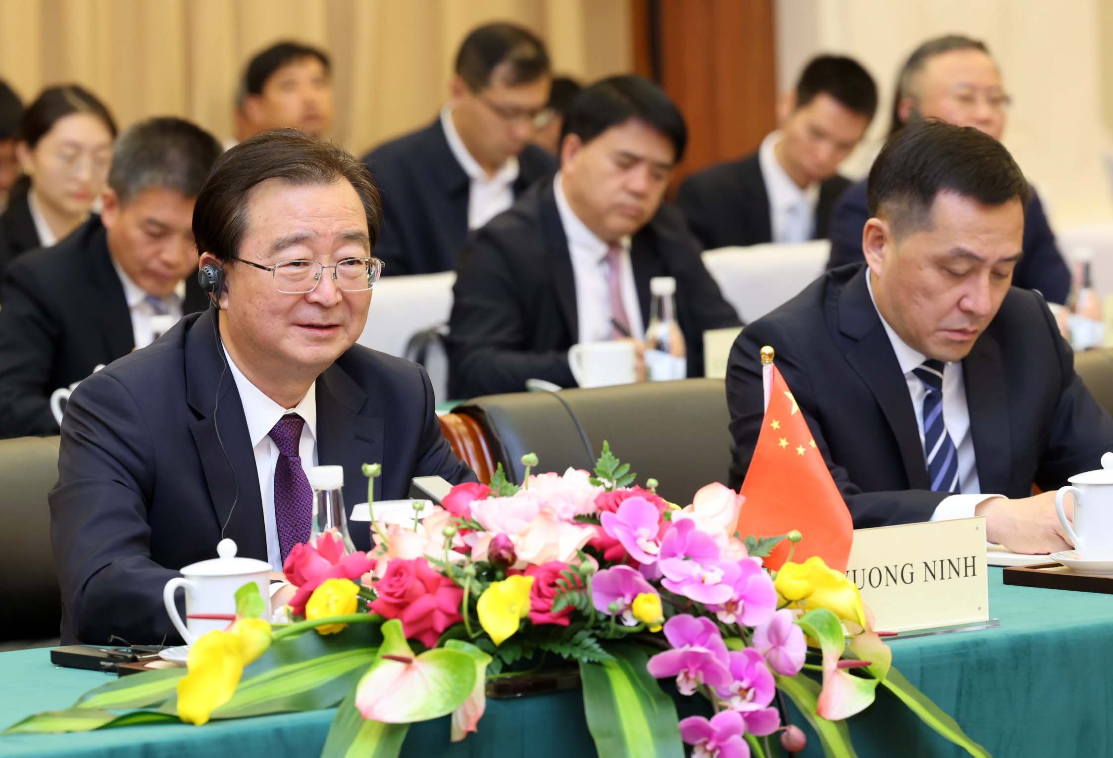 B&iacute; thư Tỉnh ủy V&acirc;n Nam Vương Ninh ph&aacute;t biểu tại buổi tiếp. Ảnh: TTXVN