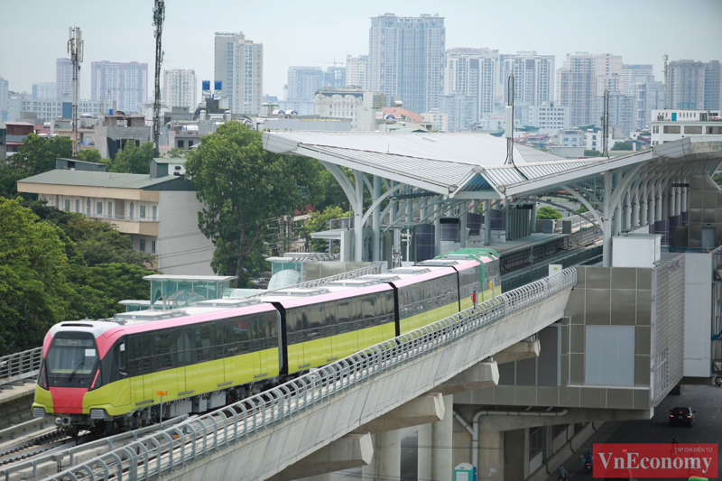 Chung tình trạng đội vốn, suất đầu tư metro tại Việt Nam còn cao gấp 4 lần Lào, Trung Quốc. Đáng nói, dự án tại các quốc gia này đi qua địa hình phức tạp, phần lớn là cầu, hầm.
