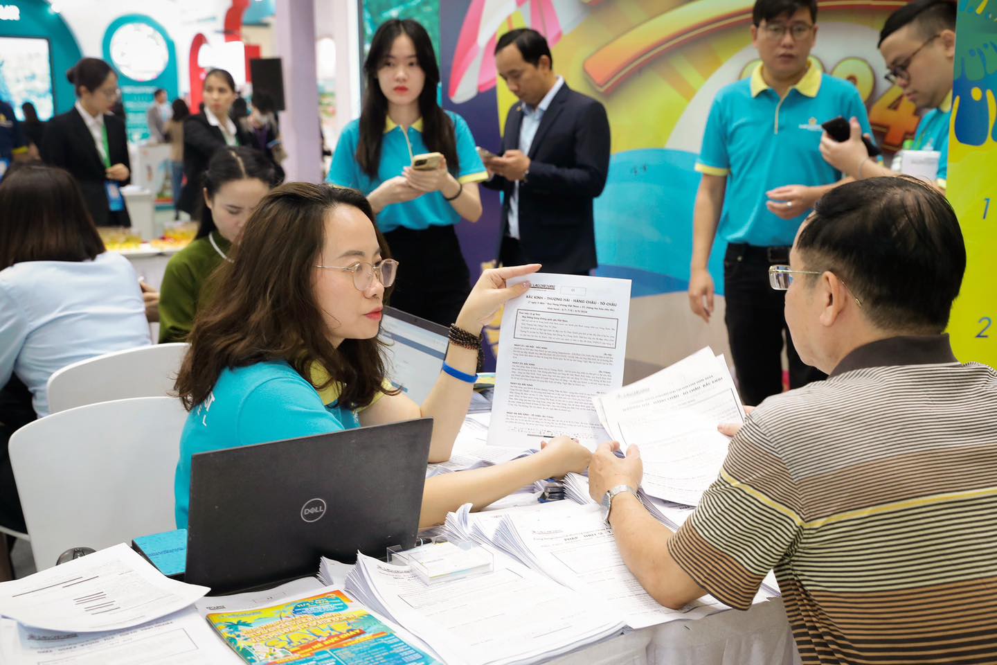 VITM H&agrave; Nội 2024 dự kiến sẽ đ&oacute;n khoảng 80.000 kh&aacute;ch Việt Nam v&agrave; quốc tế đến tham quan mua sắm.