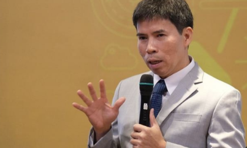 Kinh doanh rớt đáy, cổ phiếu giảm hơn một nửa, Chủ tịch MWG Nguyễn Đức Tài: 