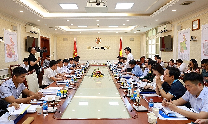 Bộ Xây dựng tổ chức họp Hội đồng liên ngành lấy ý kiến về Đề án Đề nghị công nhận thành phố Vinh mở rộng đạt tiêu chí đô thị loại I 