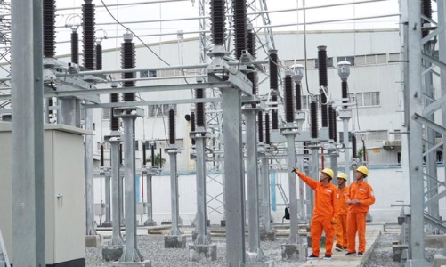 Thủ tướng yêu cầu khẩn trương ban hành cơ chế mua bán điện trước ngày 30/4/2024