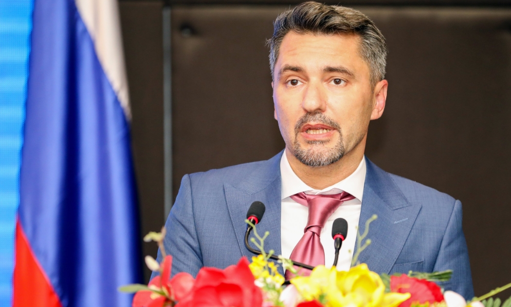 Ông Balduev Konstantin- Phó Tổng giám đốc Ngân hàng liên doanh Việt Nga (VRB)