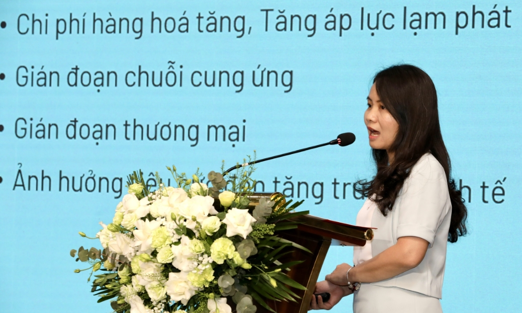 PGS.TS. Vũ Thanh Hương, Phó trưởng khoa Kinh tế và Kinh doanh Quốc tế, Trường Đại học Kinh tế (UEB) thuộc Đại học Quốc gia Hà Nội - Ảnh: Việt Dũng.