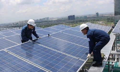Phát triển điện mặt trời mái nhà tự sản, tự tiêu phải phù hợp với quy hoạch điện quốc gia