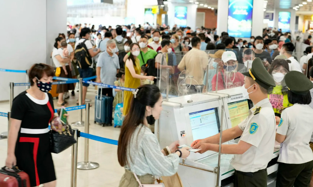 Nhiều dự báo cho thấy giá vé máy bay trên thế giới thời gian tới sẽ tiếp tục tăng cao hơn so với thời điểm trước.
