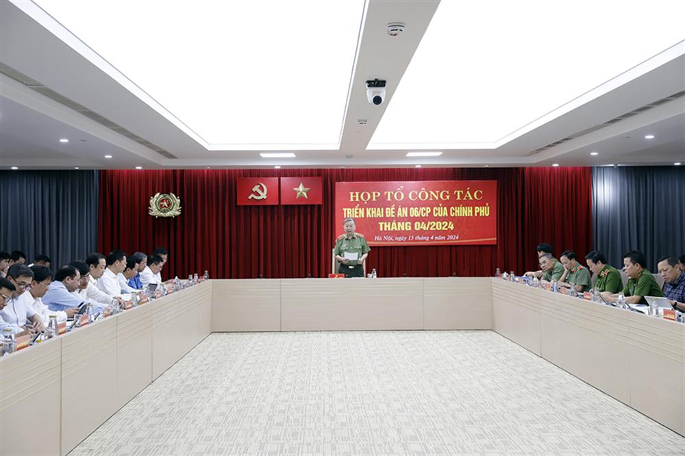 Họp Tổ công tác triển khai Đề án 06 tháng 4/2024 sáng 15/4.