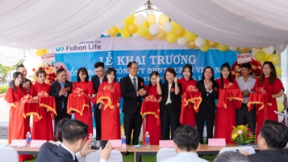 Fubon Life Vietnamʼs General Agency Office in Binh Dinh officially opens