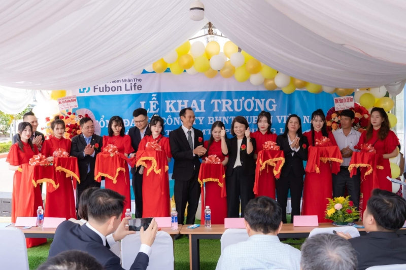 Fubon Life Vietnamʼs General Agency Office in Binh Dinh officially opens