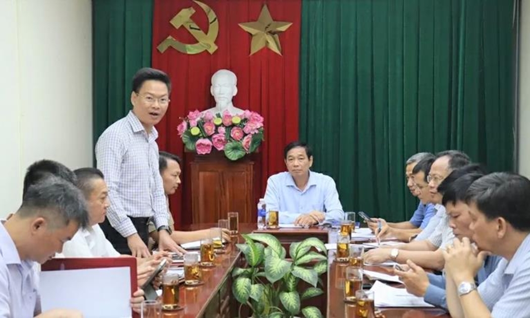 Ông Võ Văn Phi Phó Chủ tịch UBND tỉnh Đồng Nai chủ trì buổi làm việc với Tổng Công ty Tín Nghĩa