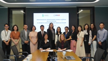 US and Standard Chartered Vietnam Promote Clean Energy Investments in Vietnam