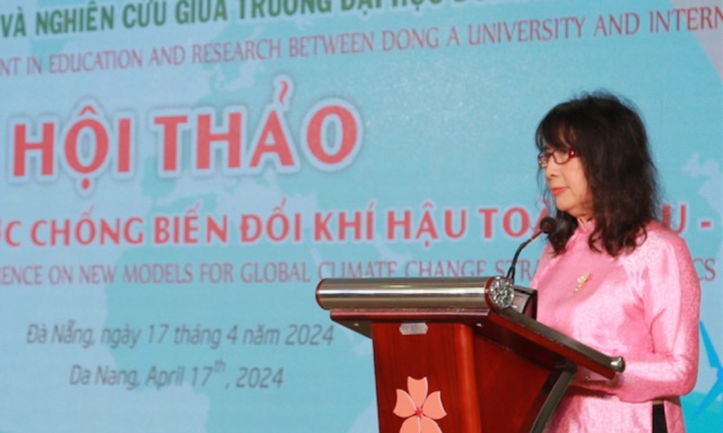TS. Nguyễn Thị Anh Đào, hiệu trưởng Đại học Đông Á phát biểu khai mạc Hội thảo. Ảnh Ngô Anh Văn