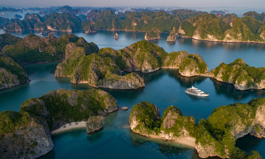 Một góc đảo Cát Bà, Hải Phòng 