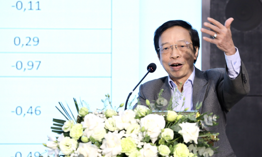 Ông Phạm Xuân Hòe, Nguyên Phó Viện trưởng Viện Chiến lược ngân hàng, phát biểu tại tọa đàm 