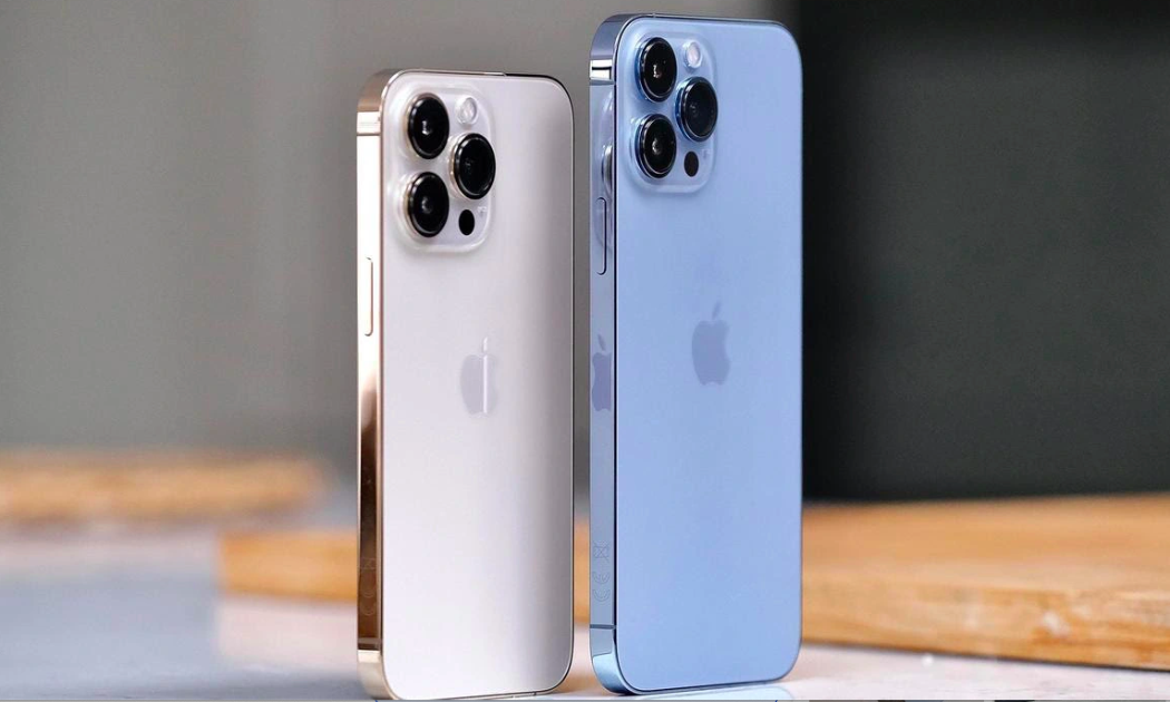 Phải vài tháng nữa iPhone 16 mới ra mắt, nhưng hiện giờ iPhone 15 promax cùng dung lượng cũng có giá chỉ dưới 29 triệu - Ảnh minh họa.