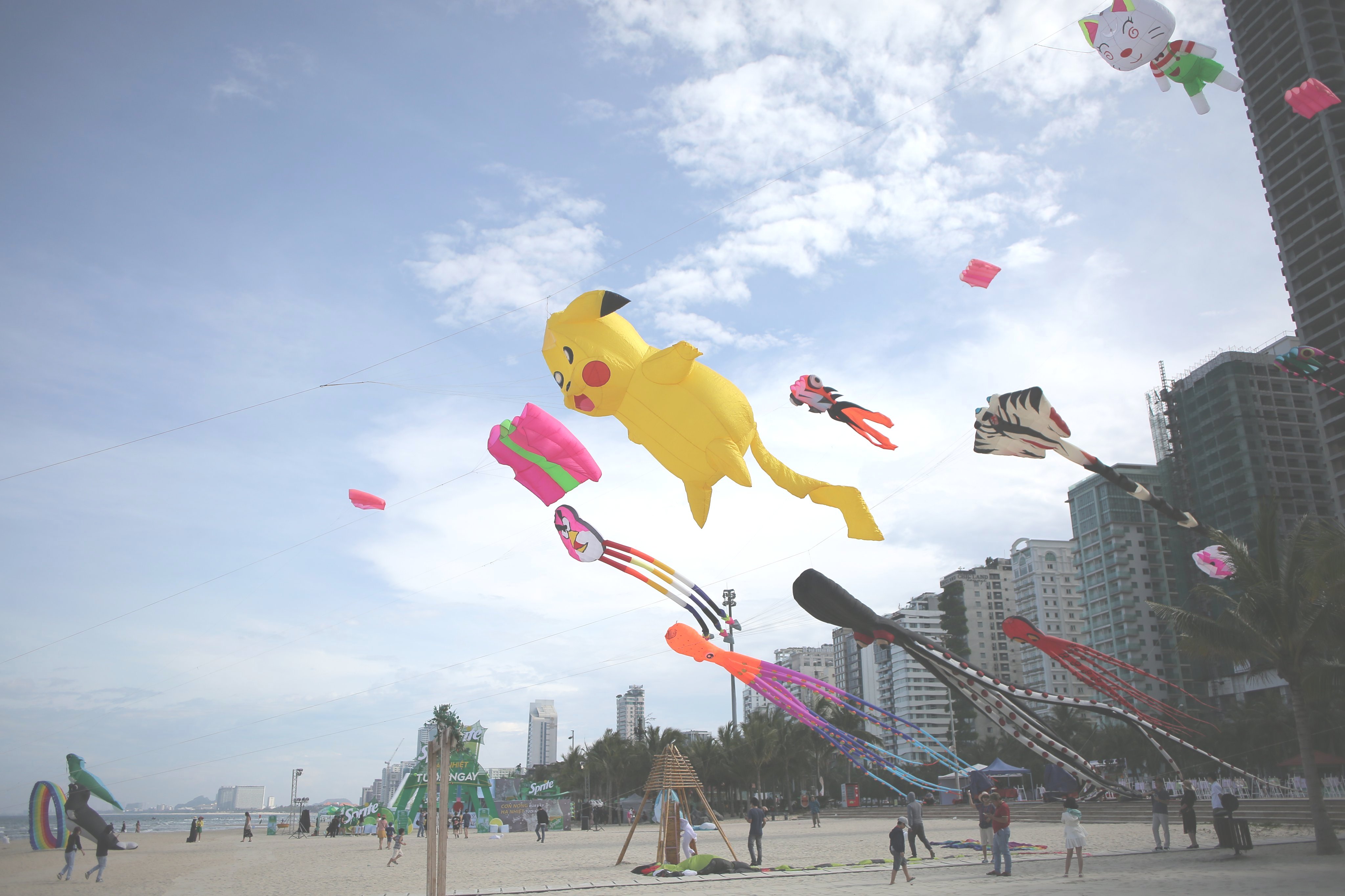 Lễ hội diều tr&ecirc;n b&atilde;i biển Mỹ Kh&ecirc;, Đ&agrave; Nẵng. Ảnh Ng&ocirc; Anh Văn