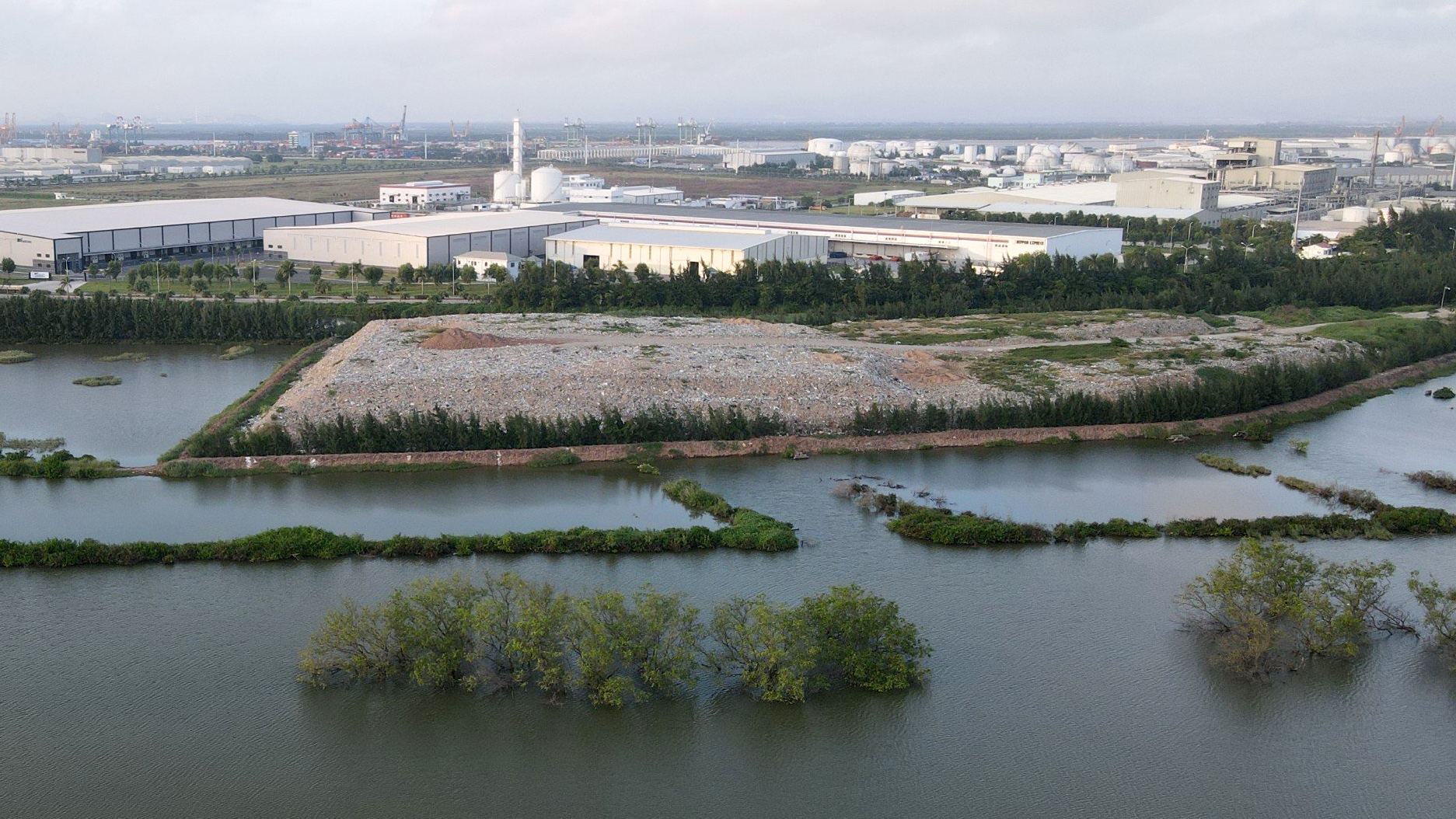 Nh&agrave; m&aacute;y điện r&aacute;c tại khu xử l&yacute; r&aacute;c thải Đ&igrave;nh Vũ dự kiến th&aacute;ng 6/2024 sẽ thực hiện mời thầu lựa chọn nh&agrave; đầu tư