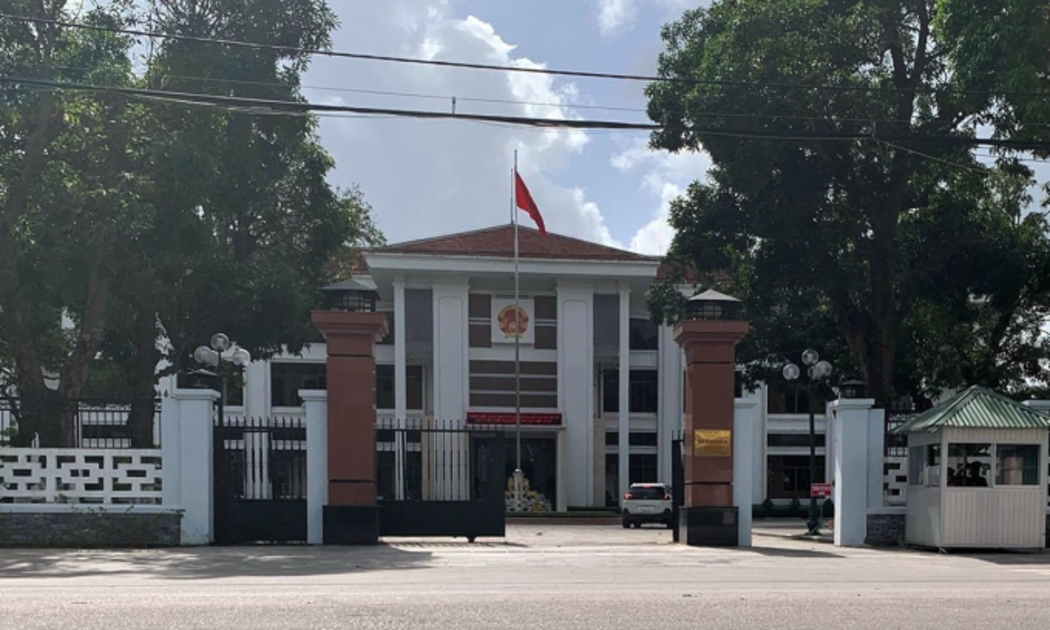 Trụ sở UBND tỉnh Quảng Ngãi. Ảnh: PL
