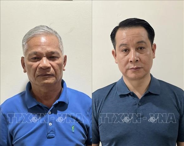 Le Viet Chu, formerly a Central Committee member and the party chief of the central Quang Ngai province (L) and Pham Hoang Anh, former standing deputy party chief of the nornthern Vinh Phuc province (R) (Photo source: VNA)