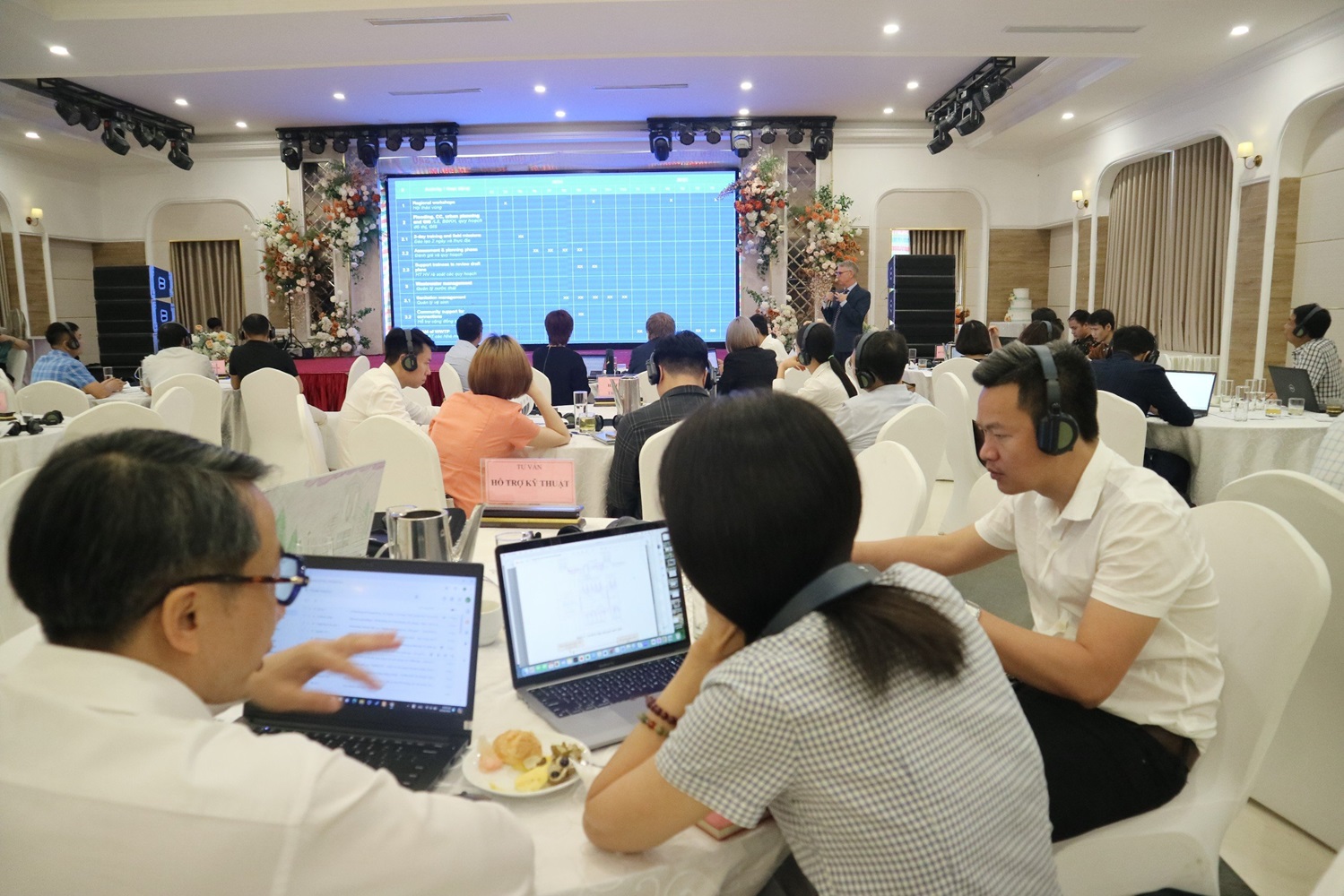 Quang cảnh hội thảo.