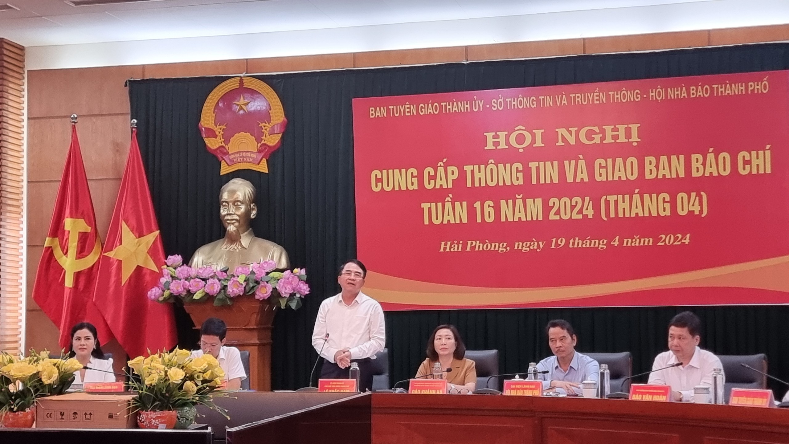 Lãnh đạo thành phố Hải Phòng thông tin về Lễ hội Hoa Phượng 2024