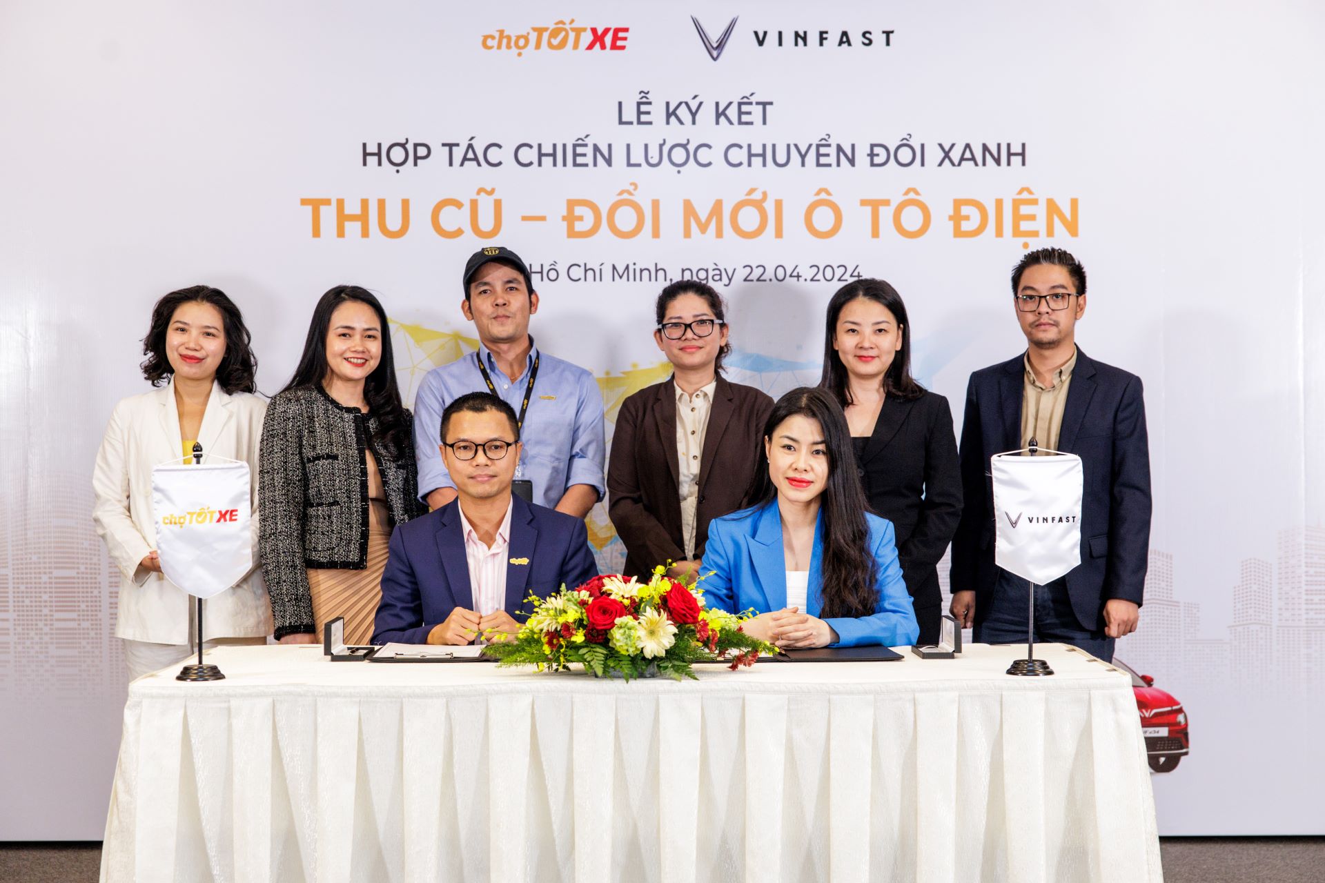 Đại diện lãnh đạo hai bên tại buổi ký kết hợp tác.
