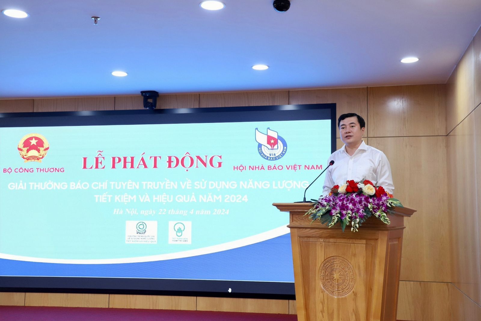 Thứ trưởng Bộ Công Thương Nguyễn Sinh Nhật Tân phát biểu tại lễ phát động.