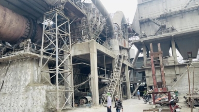 Deadly Workplace Failure: Seven Killed in Vietnamese Cement Plant Accident