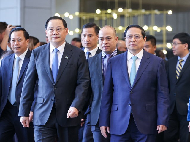 Vietnam's Prime Minister Pham Minh Chinh entering the AFF (Photo source: VGP)