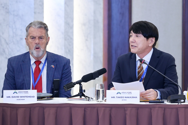 AUSCHAM and JETRO representatives at the AFF. (Photo source: VGP)