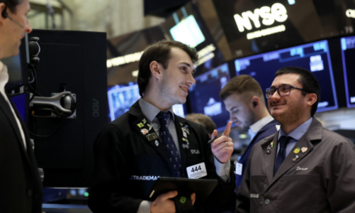 Chứng khoán Mỹ hồi mạnh, giá dầu đi xuống khi căng thẳng Trung Đông hạ nhiệt