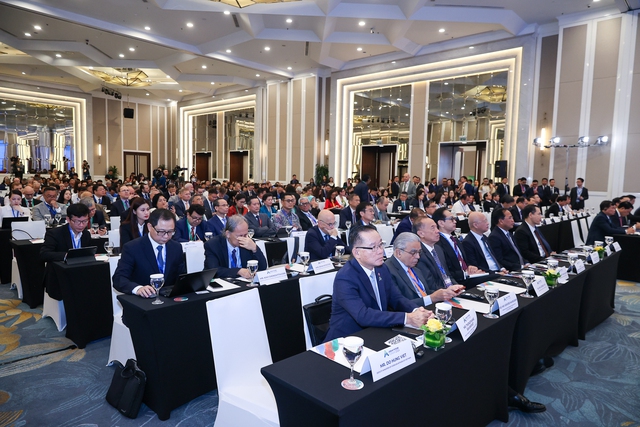 C&aacute;c đại biểu tham dự diễn đ&agrave;n - Ảnh: VGP