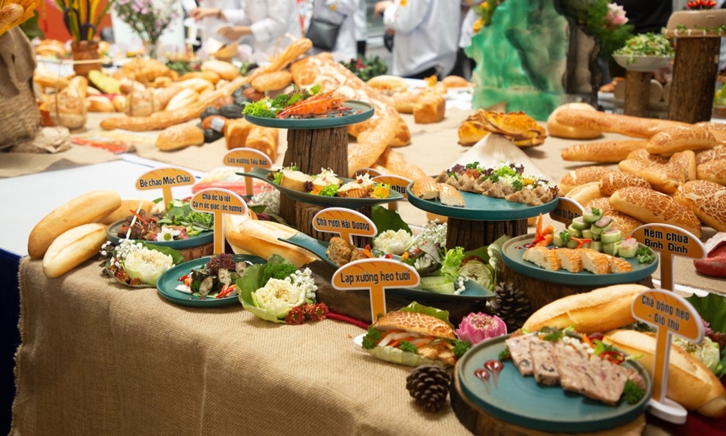 Chuyên trang ẩm thực Taste Atlas đã đăng bài viết 
