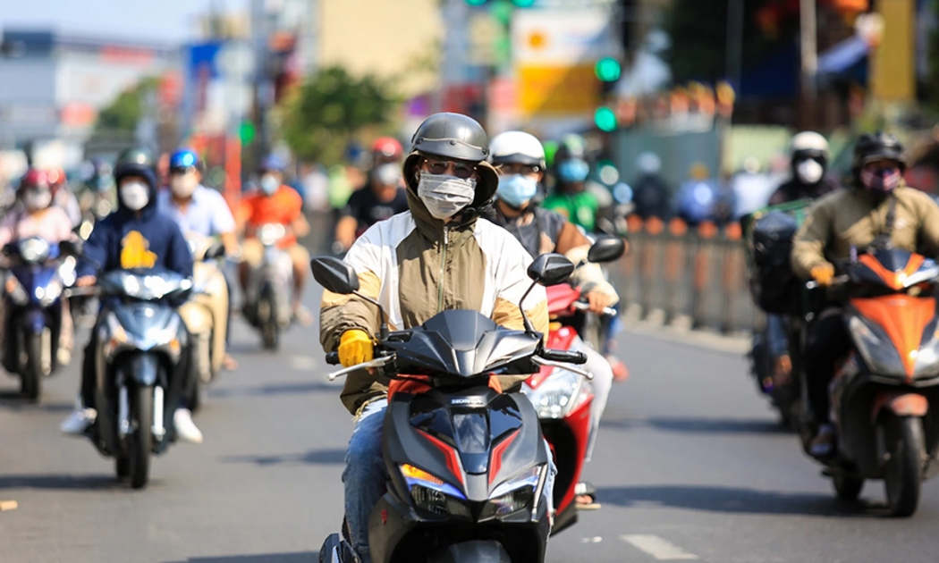 TP.HCM và các tỉnh Nam Bộ đang trải qua đợt nắng nóng kéo dài - Ảnh minh họa.
